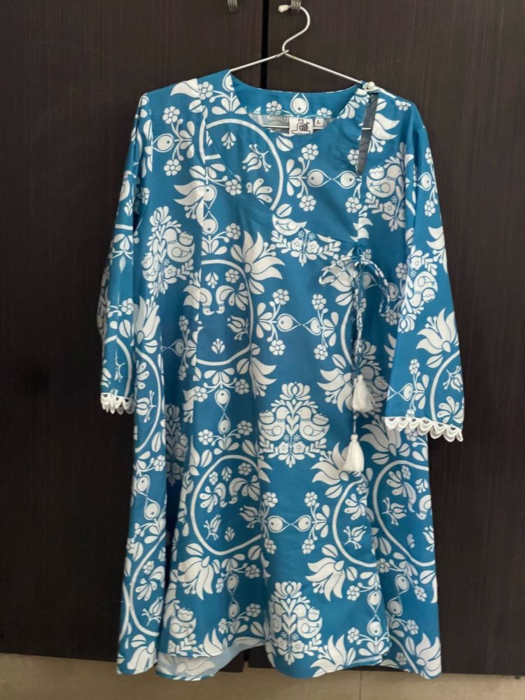Blue &amp; White Floral Print Tunic