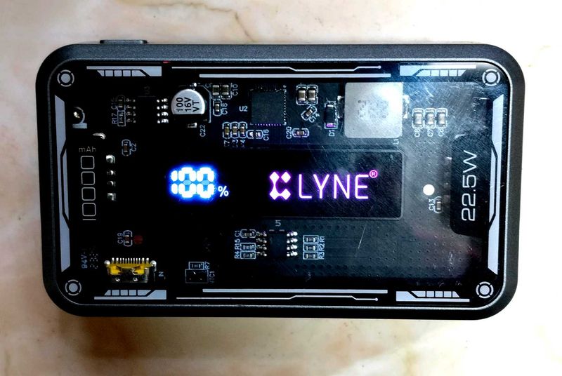 LYNE POWER BANK (10,000 MaH)