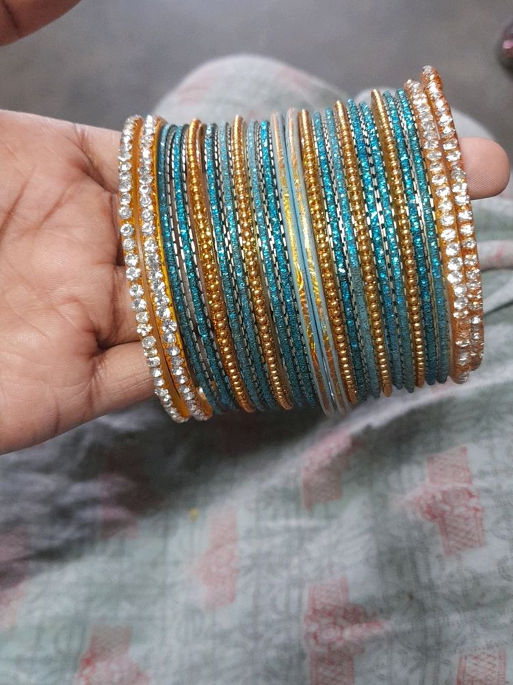Beautiful  Chudi Set