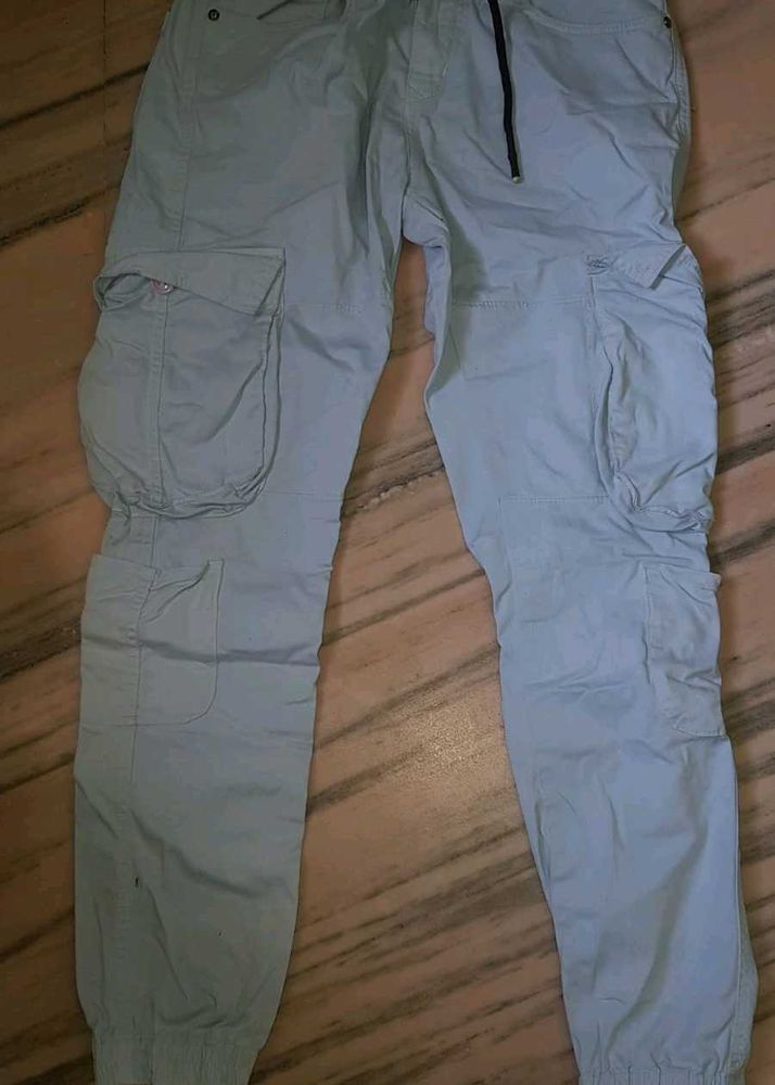 Cargos