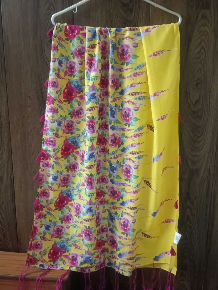 Women Yellow &amp; Pink Floral Printed Scarf