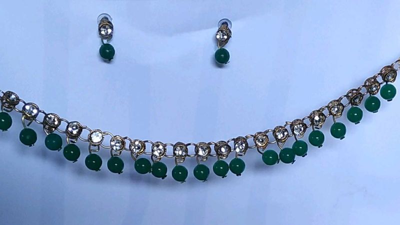 Green Beaded Necklace &amp; Earring Set