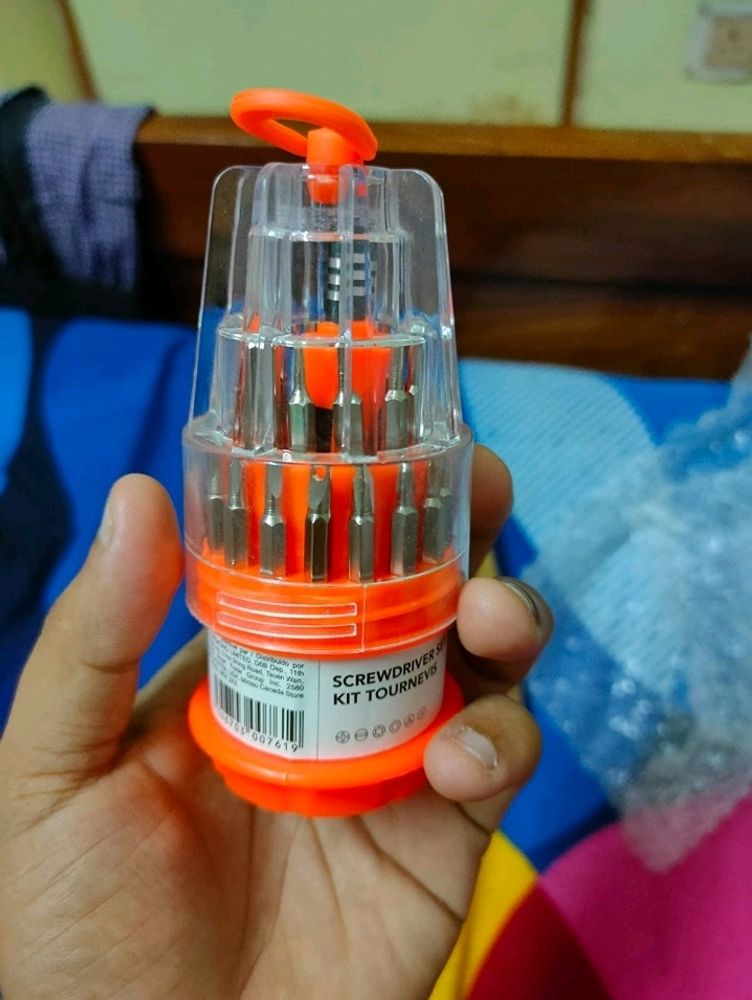 Screwdriver Set, Steel 31 in 1 with 30 Screw driver Bits, Professional Magnetic Driver Set, for PC/Household/Furniture/Tablet/Game Console/Electronic Devices