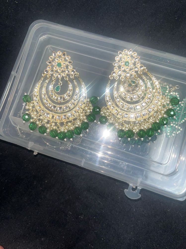 Emerald Chandbali Earrings