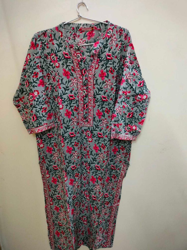 Floral Print Kurta Size XL With Dupatta