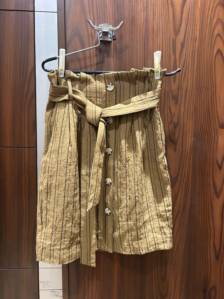 H&amp;M Paper Bag Skirt