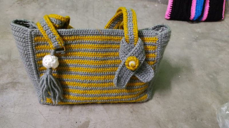 Crochet Hand Bag