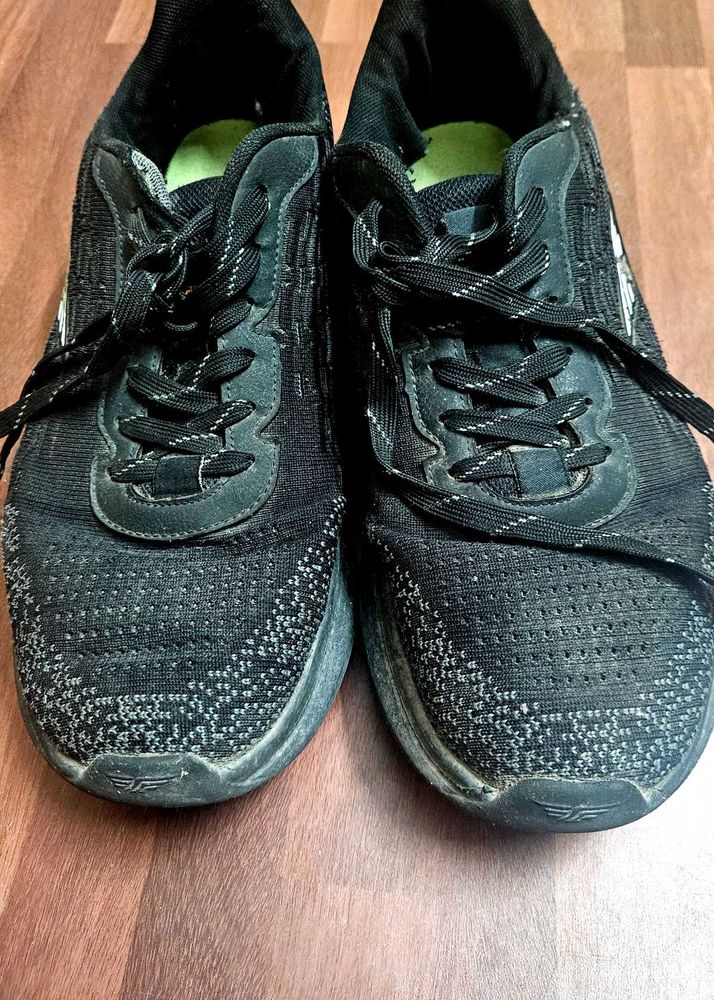 Red Tape Sports Shoes