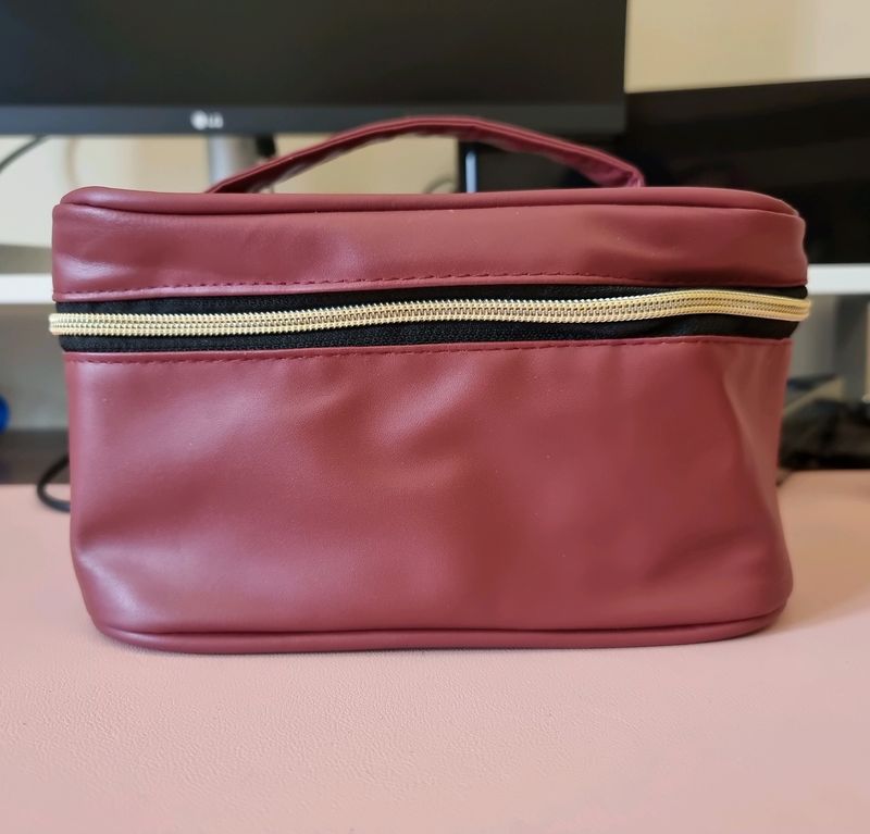 Loreal Soft Vanity Bag