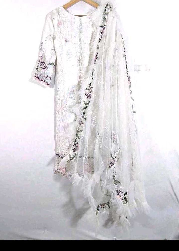 Partywear Pakistani Suit With Beautifu Ruffled
