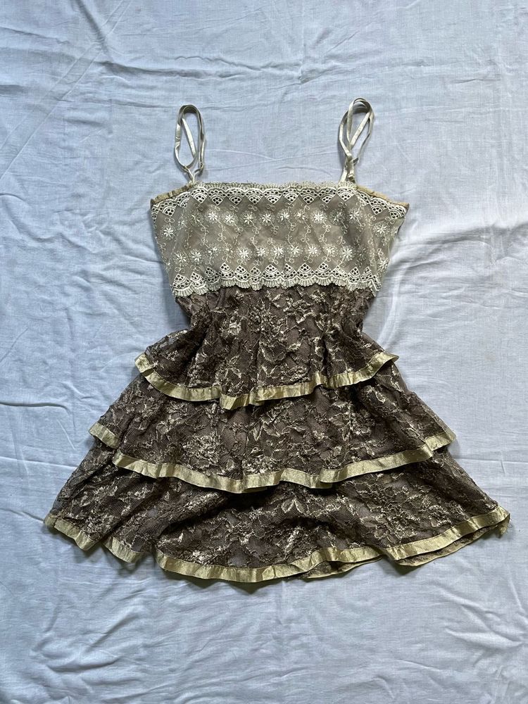 Ruffle Top