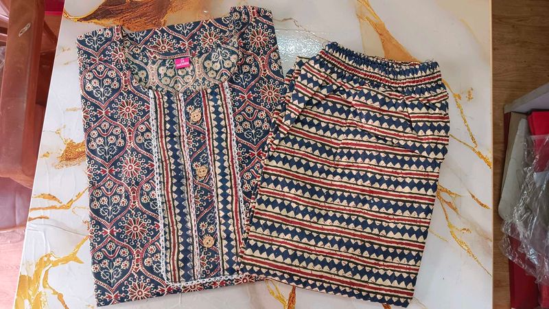2 Piece Kurta Sets