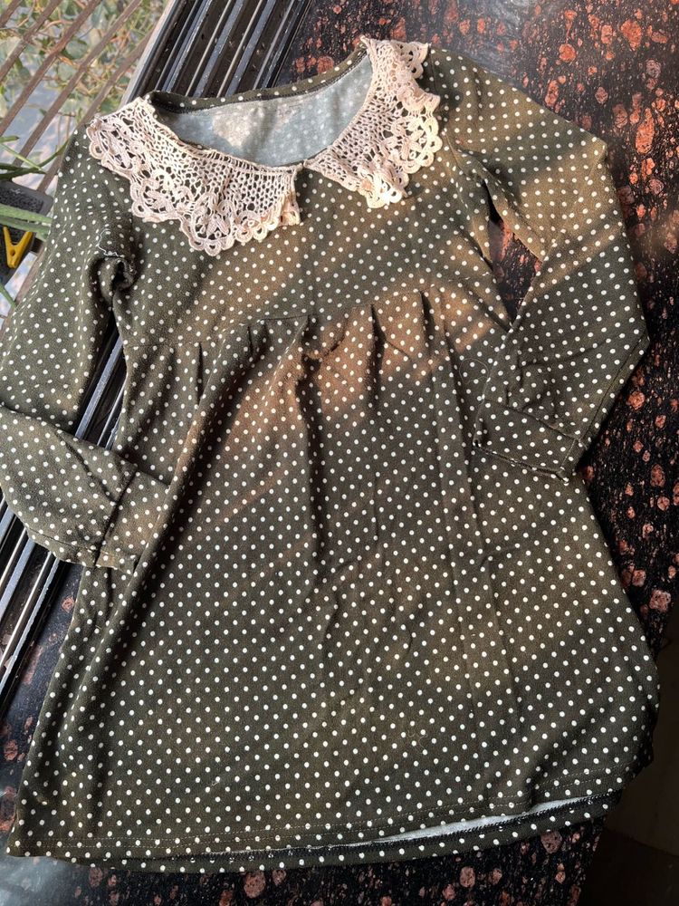 Polka Dot Top Lace Collar