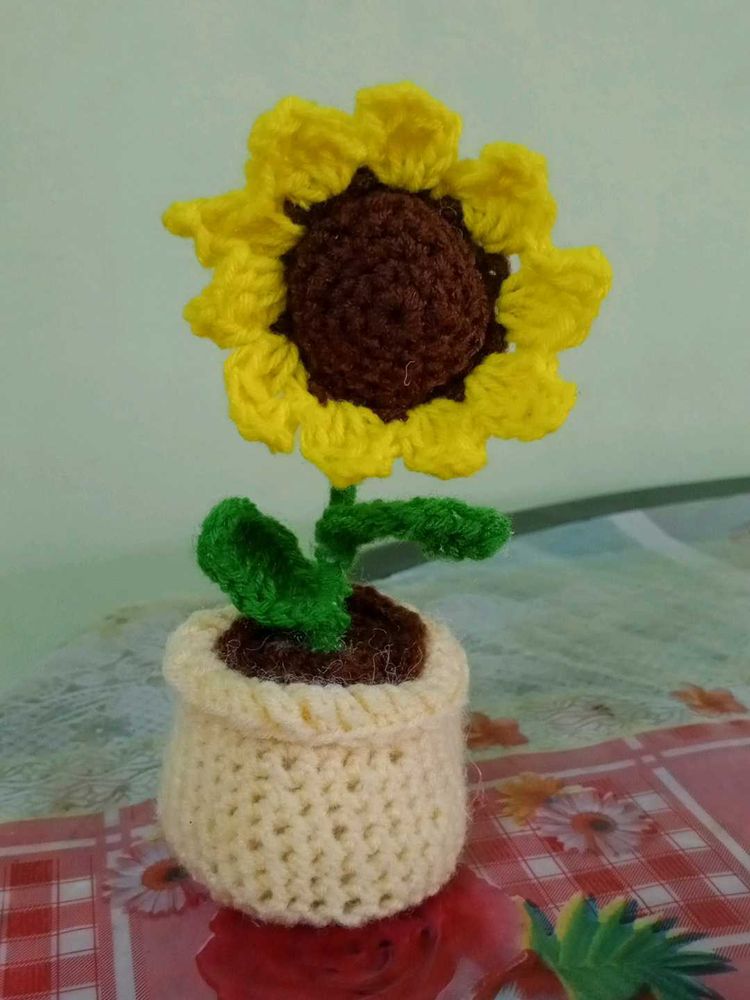Crochet Sunflower With Pot