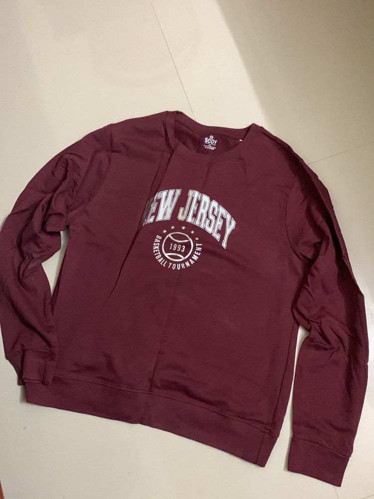 Sweatshirt
