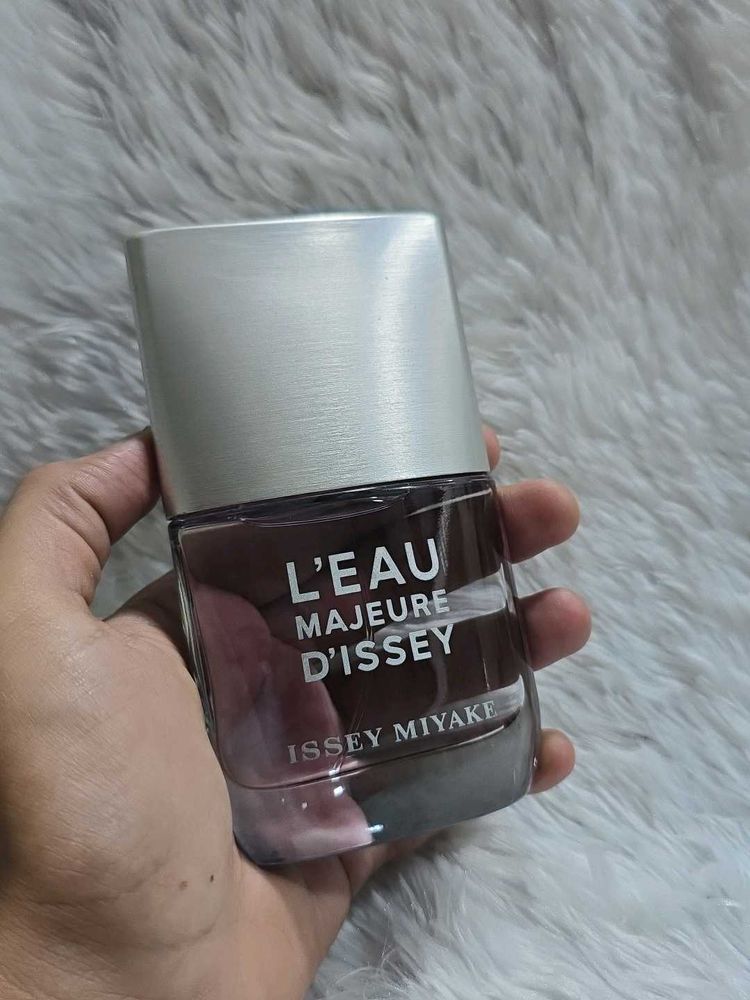 Issey Miyake L&#39;eau Majeure D&#39;issey