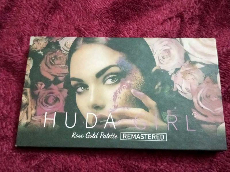 HUDA GIRL Rose Gold   and nude palette du