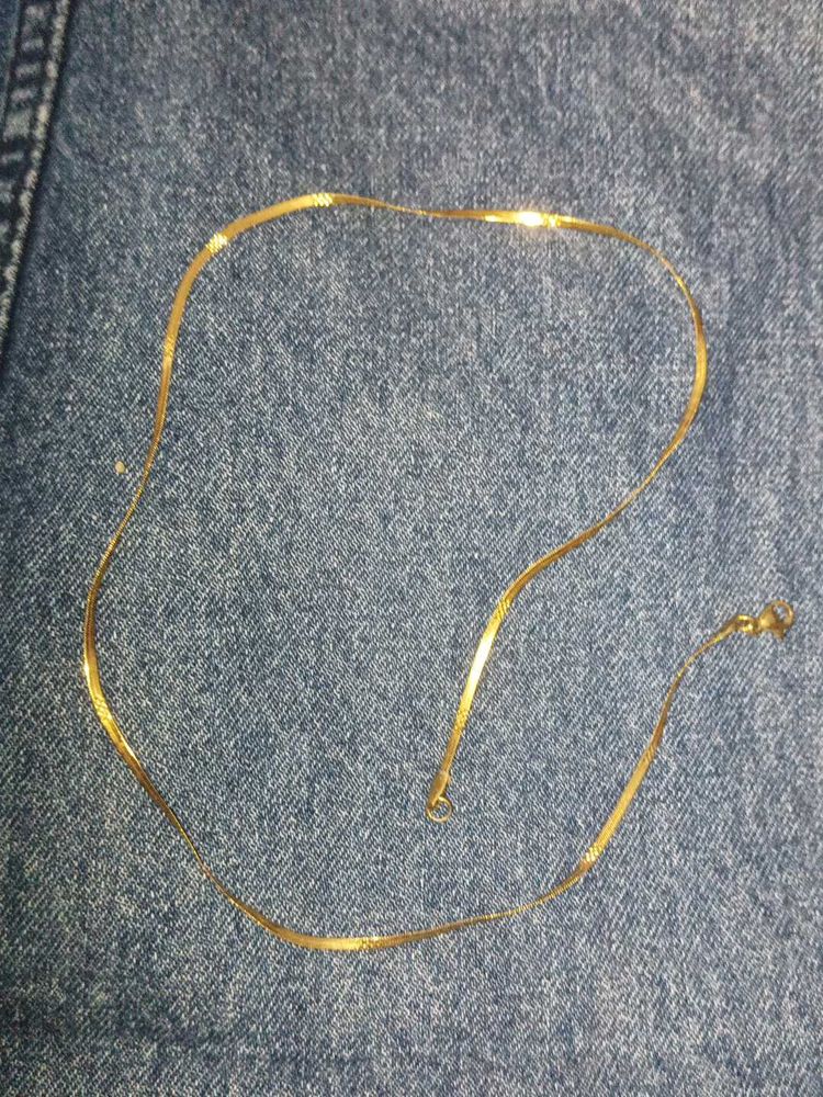 Elegant Gold Tone Necklace