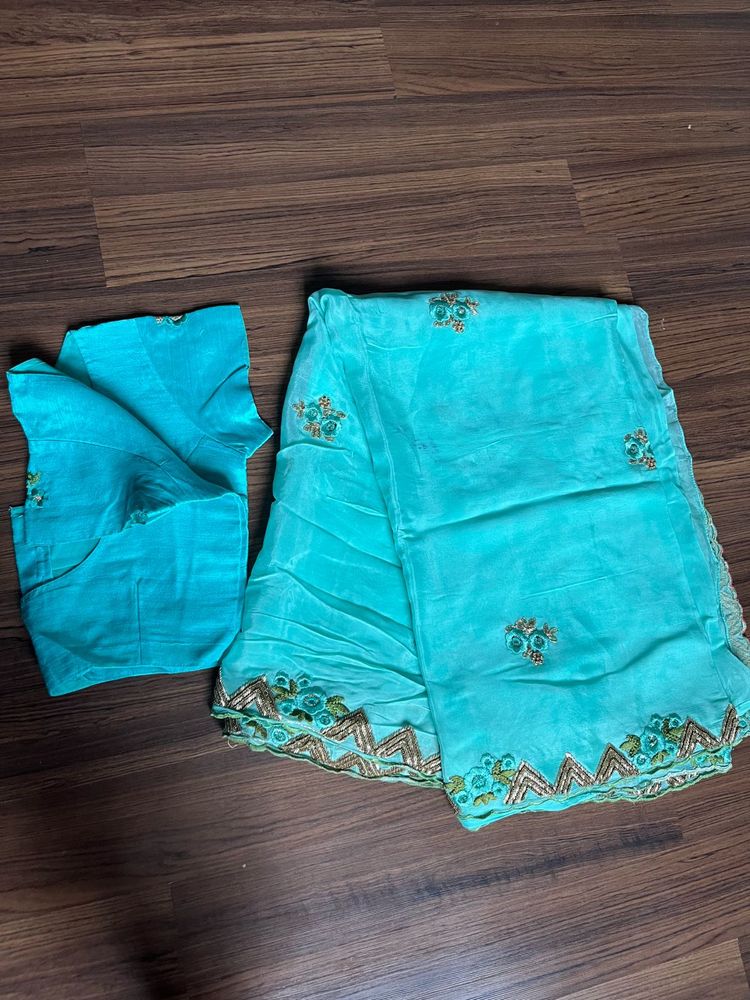 Sea Green Saree With Blouse