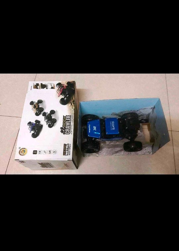 Smoke Rock Crawler Remote Car
