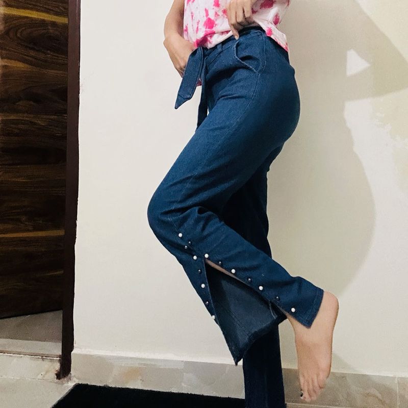 Stylish Denim Pearl Embellished Jeans