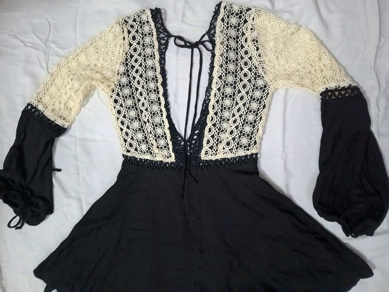 Carson Crochet Details Dress Black/White