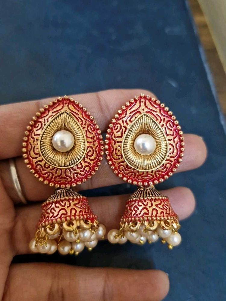 Jhumka Earrings - Pearl Detail