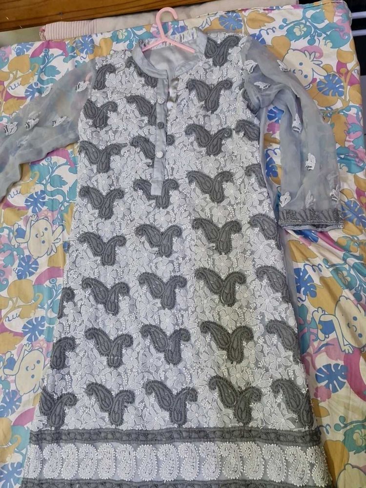 Elegant Grey Lucknowi Kurta