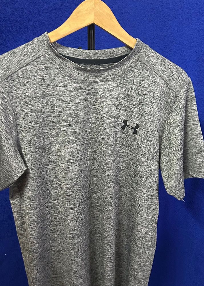 Set Of 2 Under Armour Tshirts