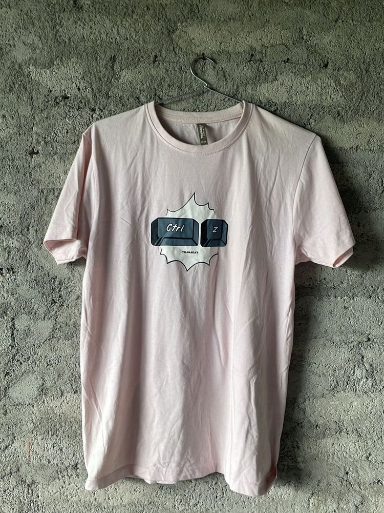 Ctrl Z Graphic Tee – Light Pink