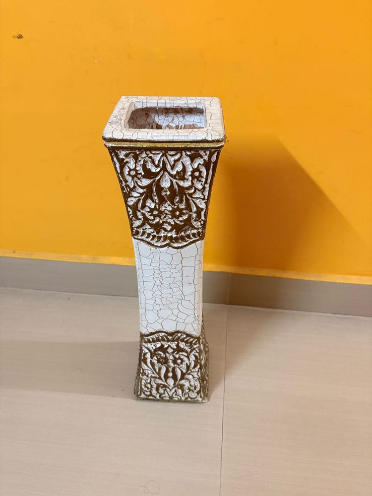 Elegant Decorative Flower Vase