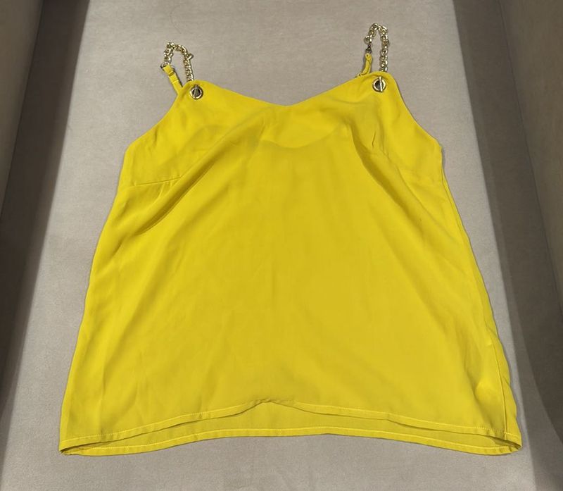 Madame Yellow top