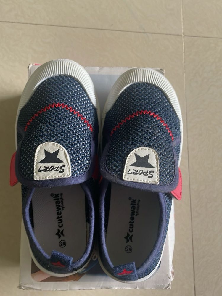 Cutewalk By Babyhug - NavyBlue VelcroClosure Shoes