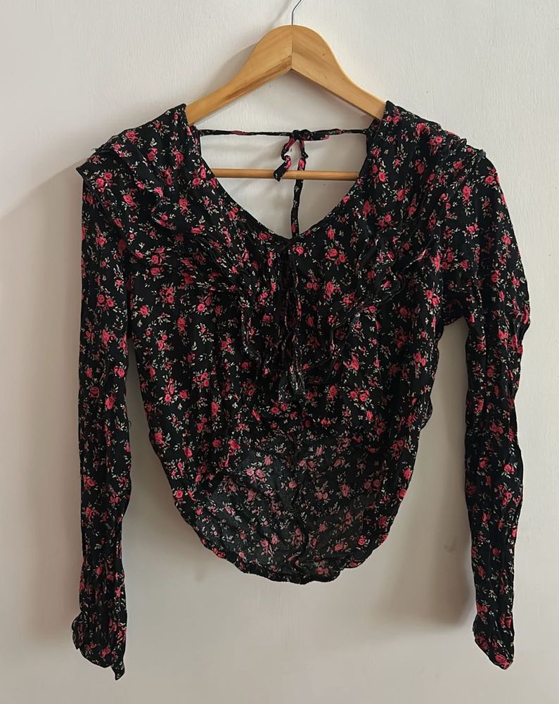 Forever21 Floral Top 🌸✨