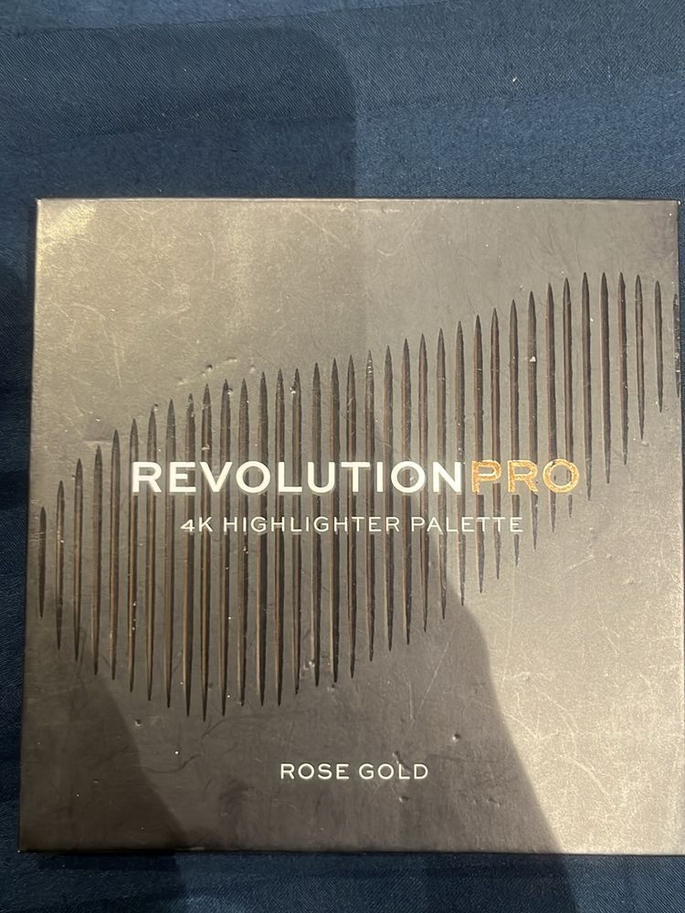 Revolution Pro 4K Highlighter Palette Rose Gold