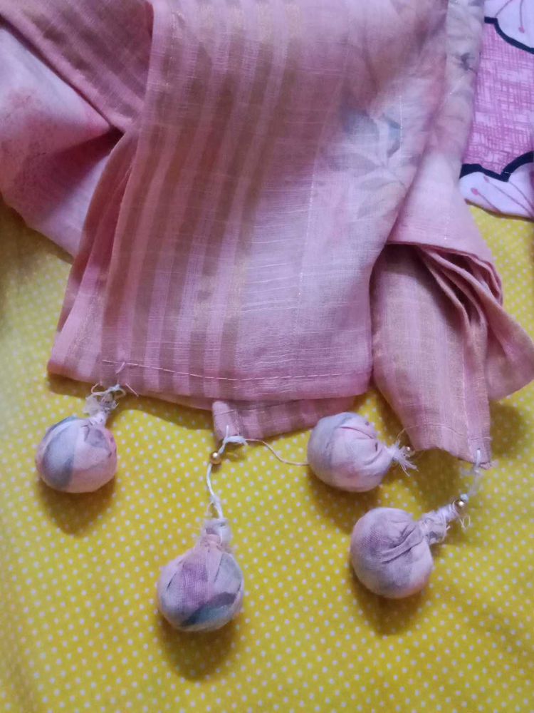 Floral Embroidered Kurta Set