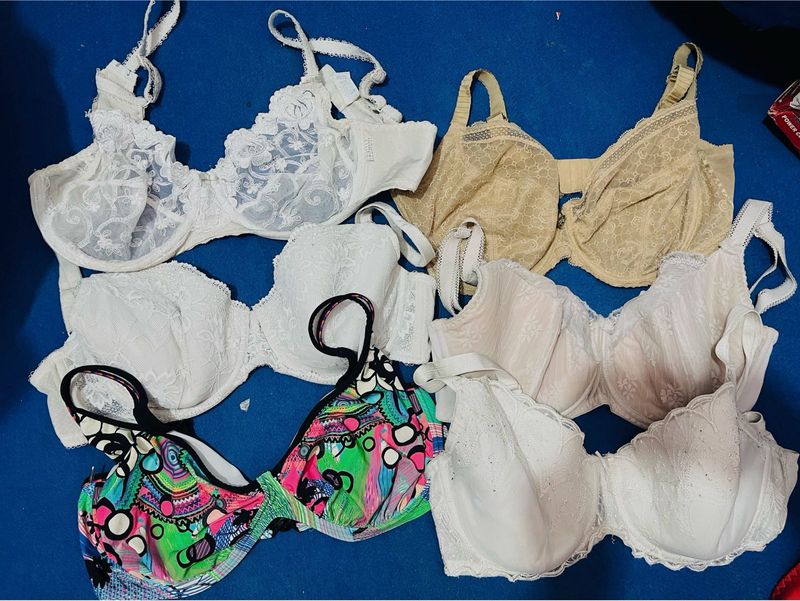 38/40 Bra Bundle B16