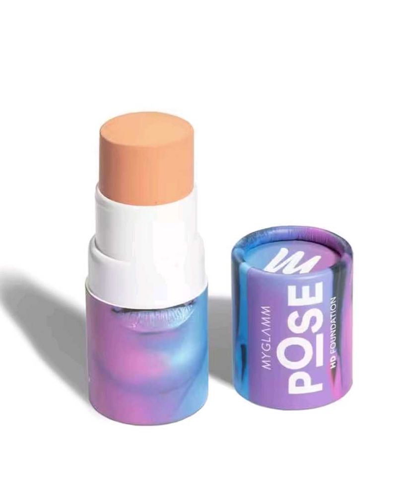 MyGlamm Pose HD Foundation