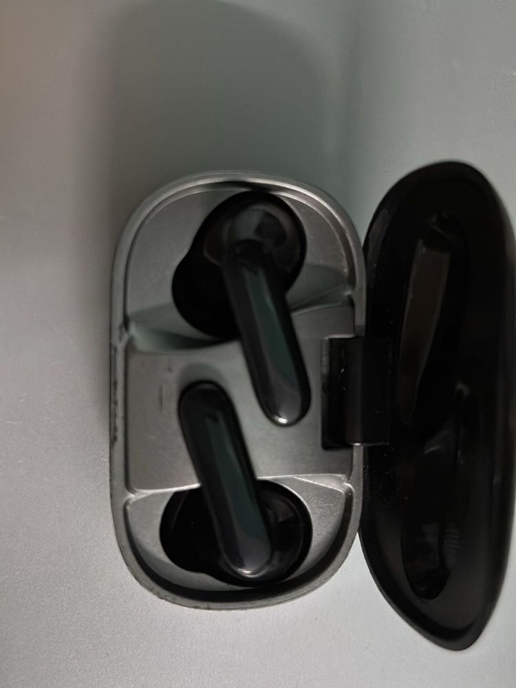 Boult Z20 EarPods