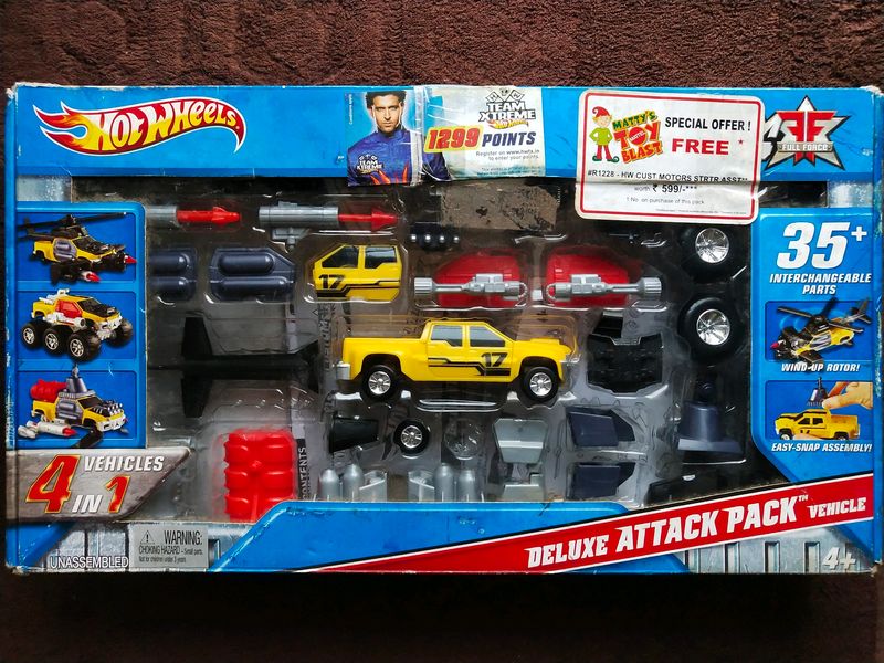 Hot Wheels - Custom Motors Deluxe Attack Pack