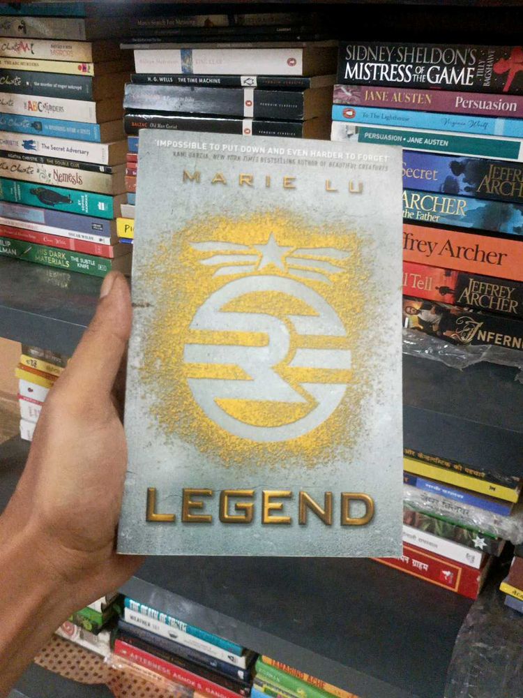 Legend by Marie Lu