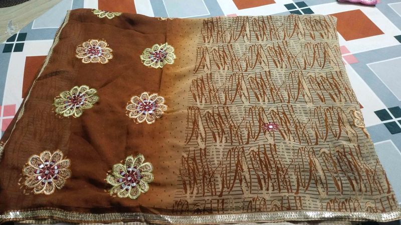 Printed Saree With Sitara Work