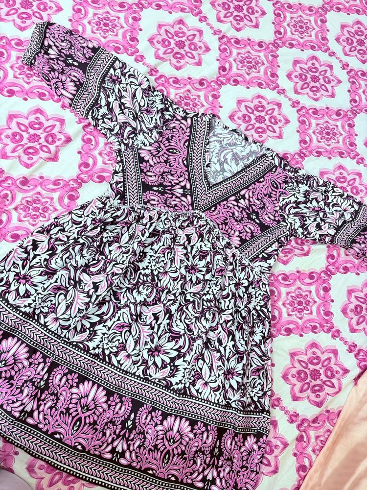 Zudio V Neck Kurti For Women