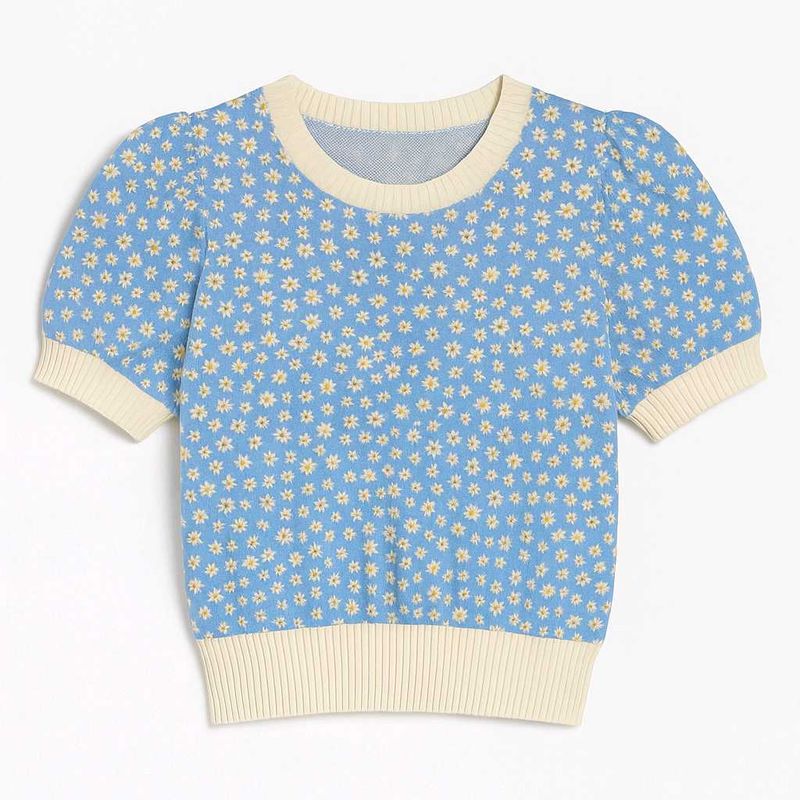 Blue Daisy puff sleeve knit top (new never worn)✨✨