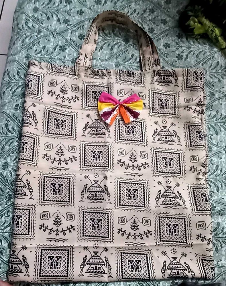 Trending Tote Bag