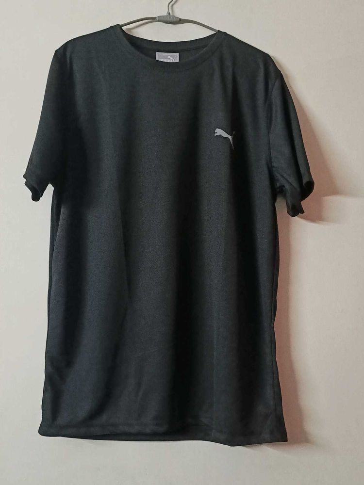 Puma Original Tshirt Brand New Not Even Used Once