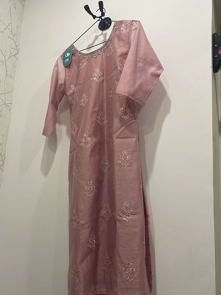 Elegant Pink Embellished Kurti