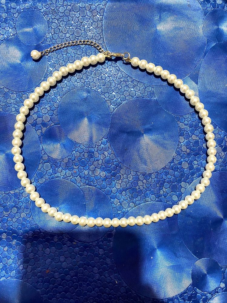 WHITE PEARL CHAIN