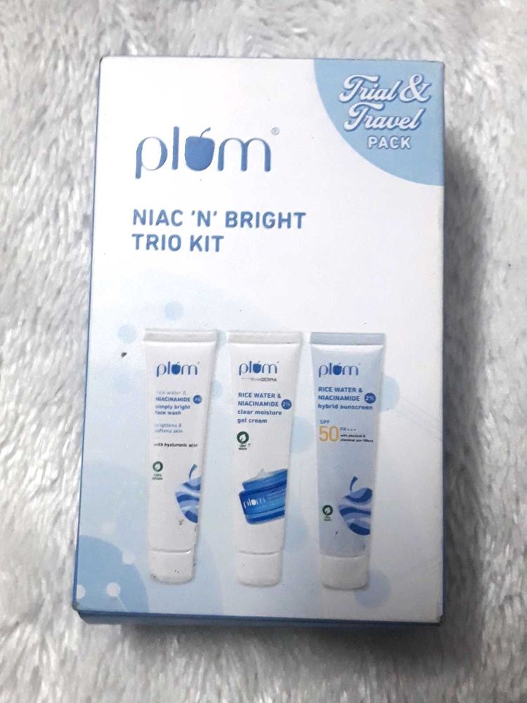 Plum Rice Water &amp; 2% Niacinamide Simply Bright Fac