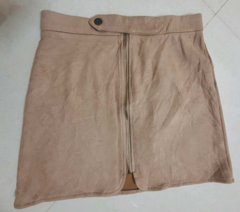 Stylish Reserved Suede Skirt - 24&#34; Waist, Elevate